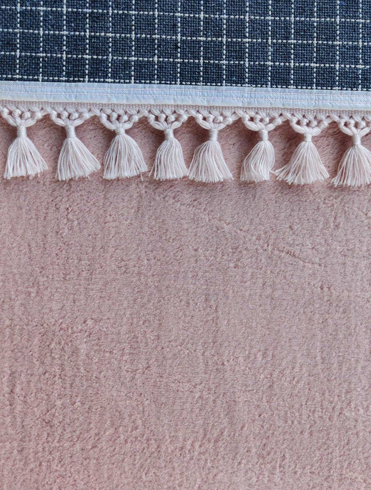 Fluffy Pink Round Rug: Modern Washable Cotton Carpet
