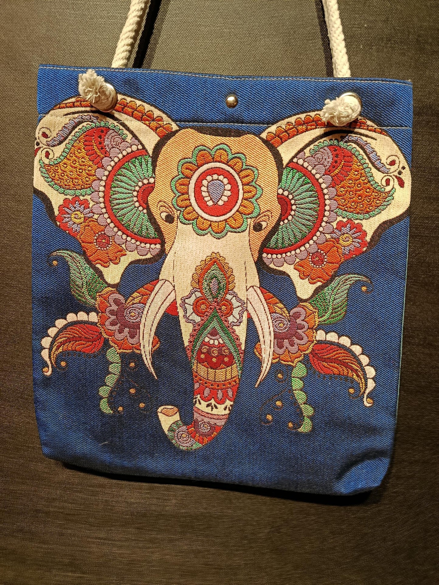 Handmade Elephant Design Shoulder Bag: Organic Cotton Blend
