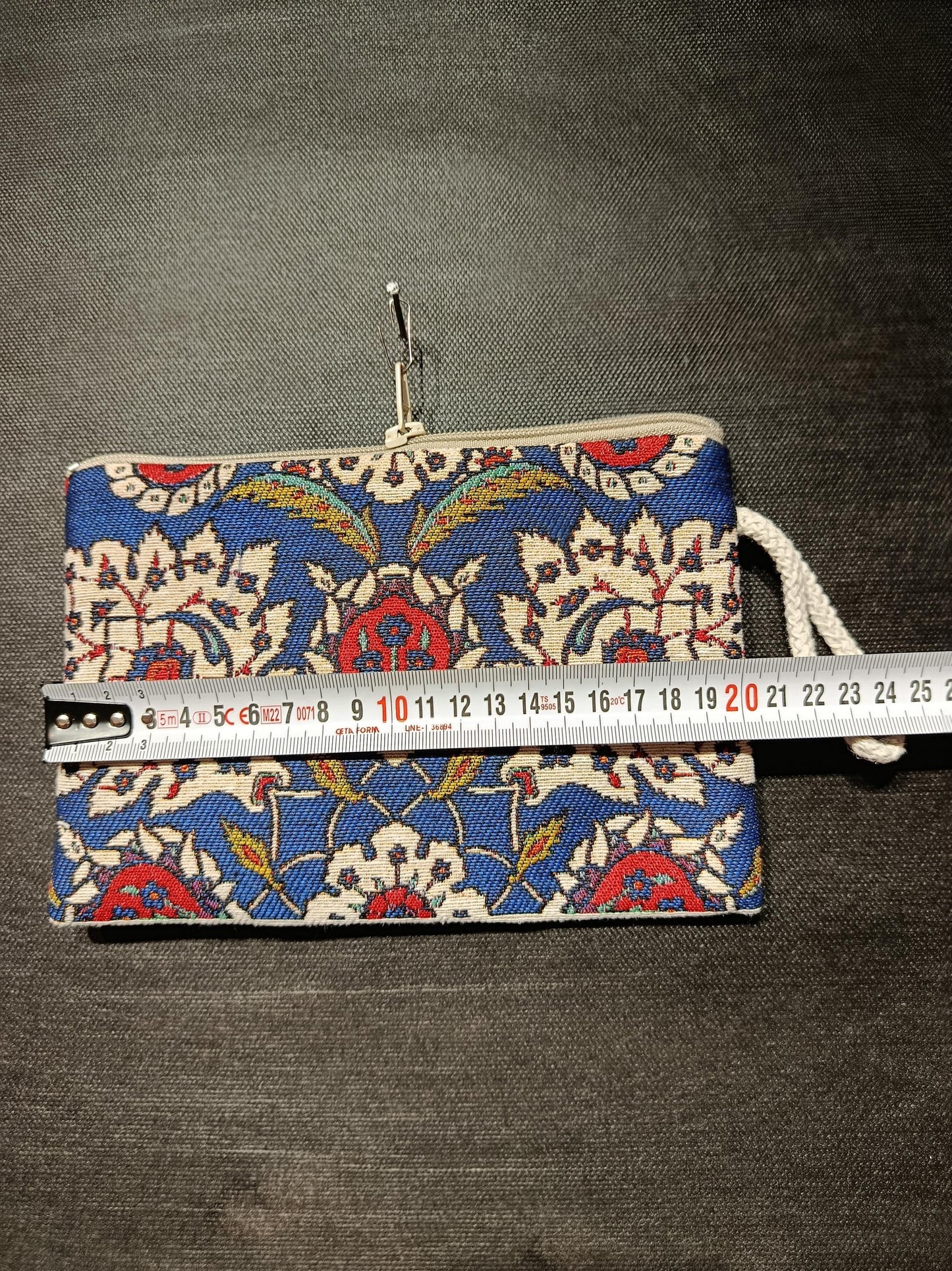 Handmade Gobelin Zipper Pouch – Traditional Turkish Floral Pattern in Blue & Red – Small Clutch Wristlet