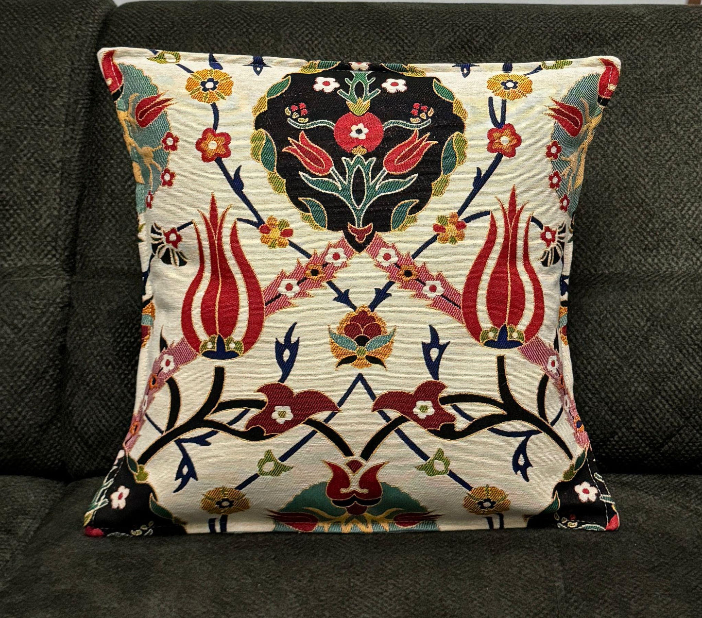 Ottoman Tulip Gobelin Cushion Cover – 40x40 cm Jacquard Woven Pillow – Turkish Floral Tapestry Decor