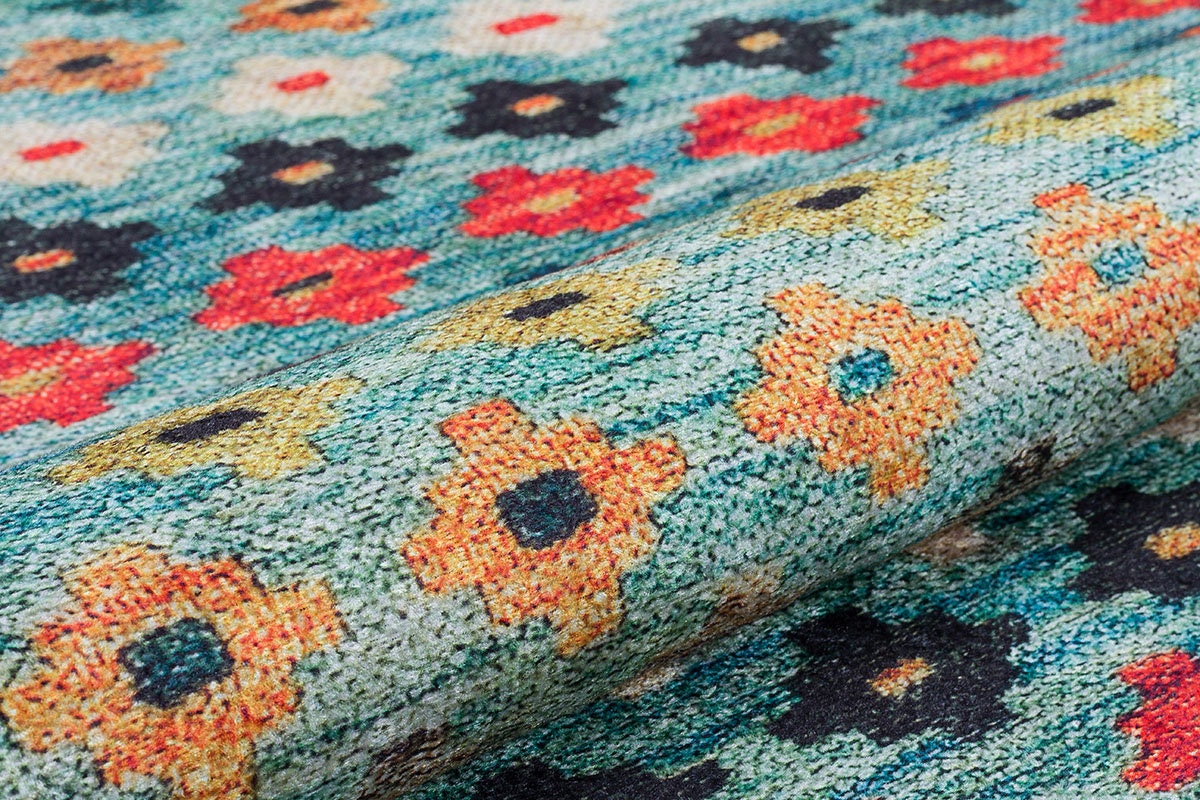 Washable Kilim-Style Area Rug: Boho Geometric Design