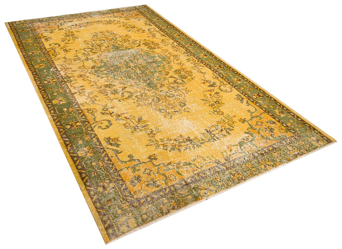 Vintage Turkish Wool Rug (6.1x10 ft): Handmade Anatolian Persian Design