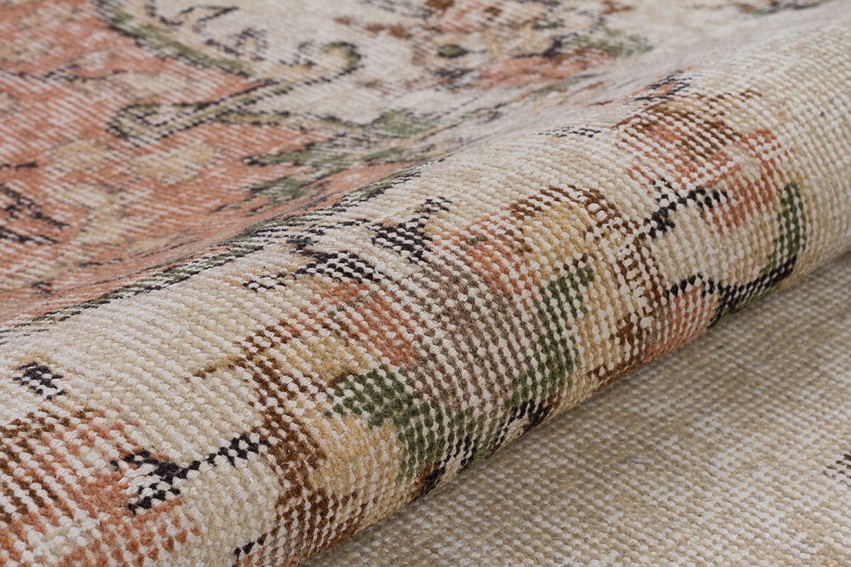 Vintage Turkish Rug (6.8x10.4 ft): Handmade Wool Anatolian Rug