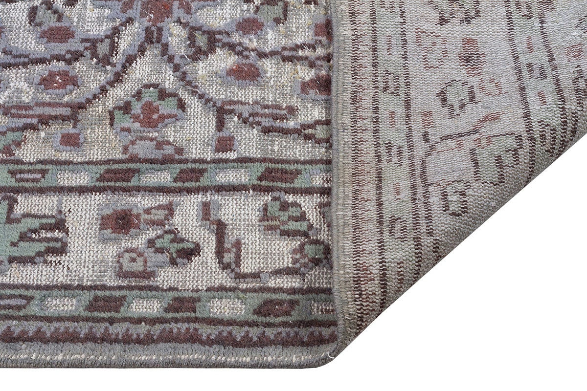 Vintage Turkish Wool Rug (6.2x9.8 ft): Handmade Anatolian Persian Design