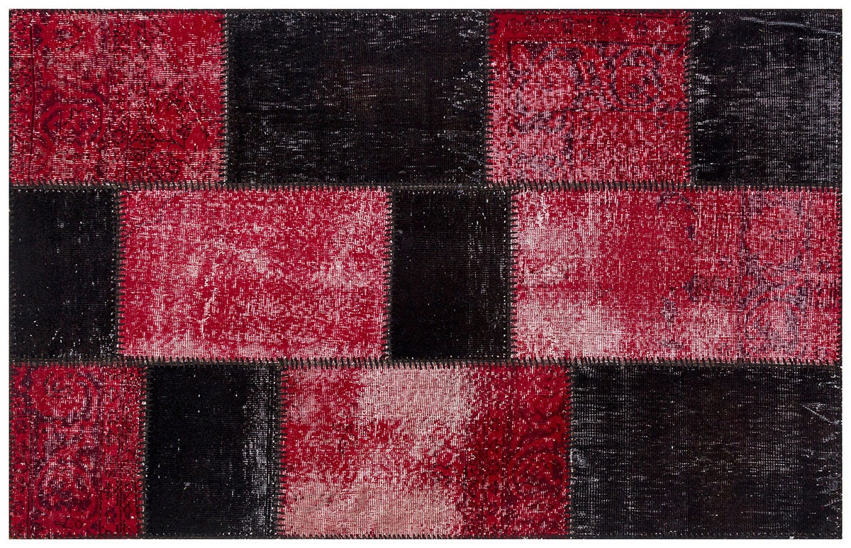 Handmade Wool Patchwork Turkish Rug: Bohemian Area Rug (3.9x5.9 ft)