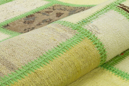 Handmade Green Patchwork Rug: 100% Wool Turkish Area Rug (3.9x5.6 ft)