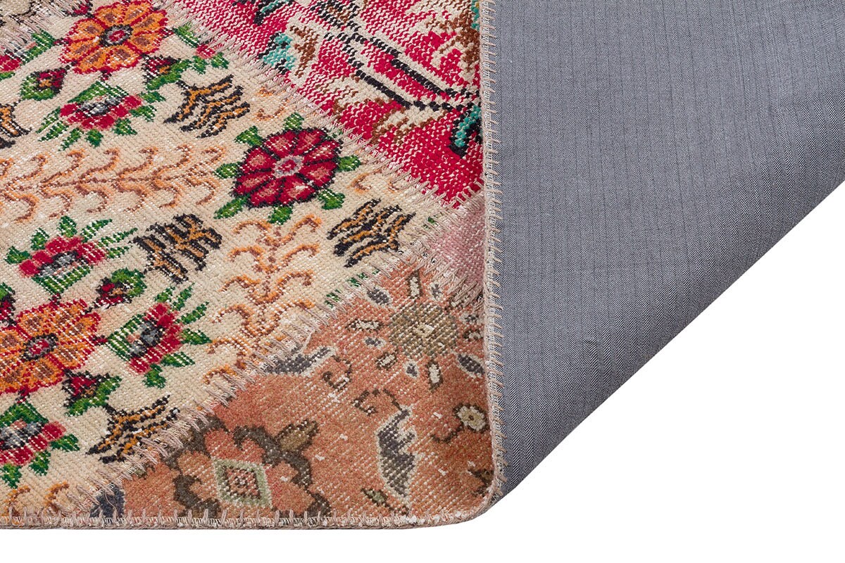 Handmade Wool Patchwork Turkish Rug - 5.9x7.9 ft Bohemian Area Rug
