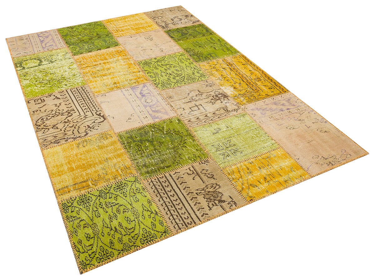 Handmade Patchwork Wool Turkish Rug: Bohemian Area Rug (5.6x7.9 ft)