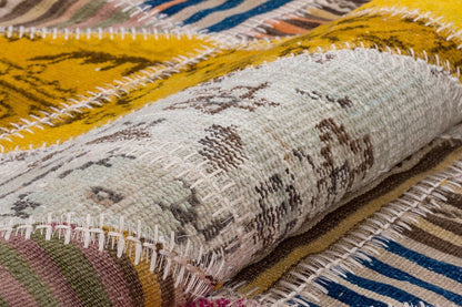 Handmade Patchwork Turkish Rug: Bohemian Wool Area Rug (5.6x7.9 ft)