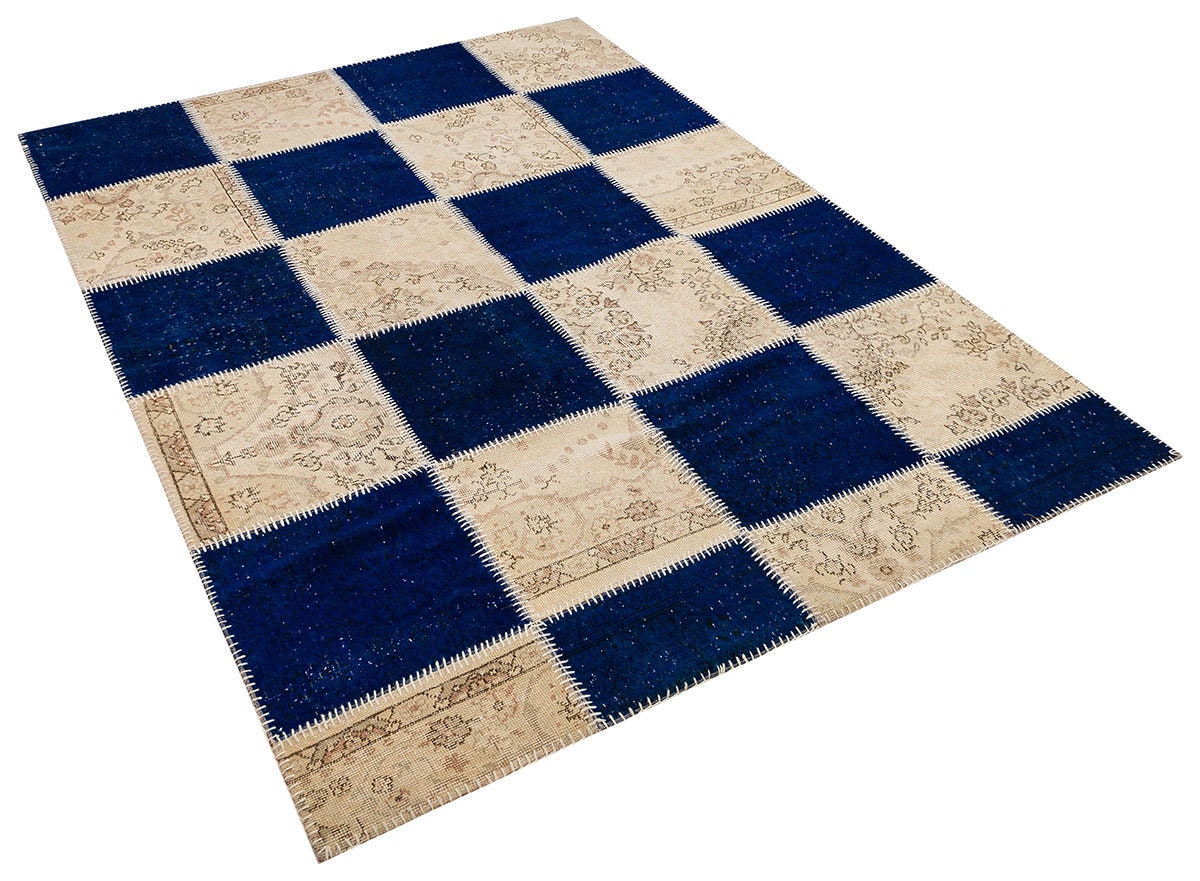 Handmade Patchwork Turkish Rug: Bohemian Wool Area Rug (5.6x7.9 ft)