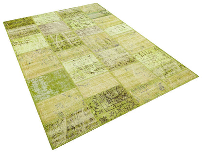 Green Patchwork Wool Rug: Handmade Turkish Area Rug (5.5x8.1 ft)