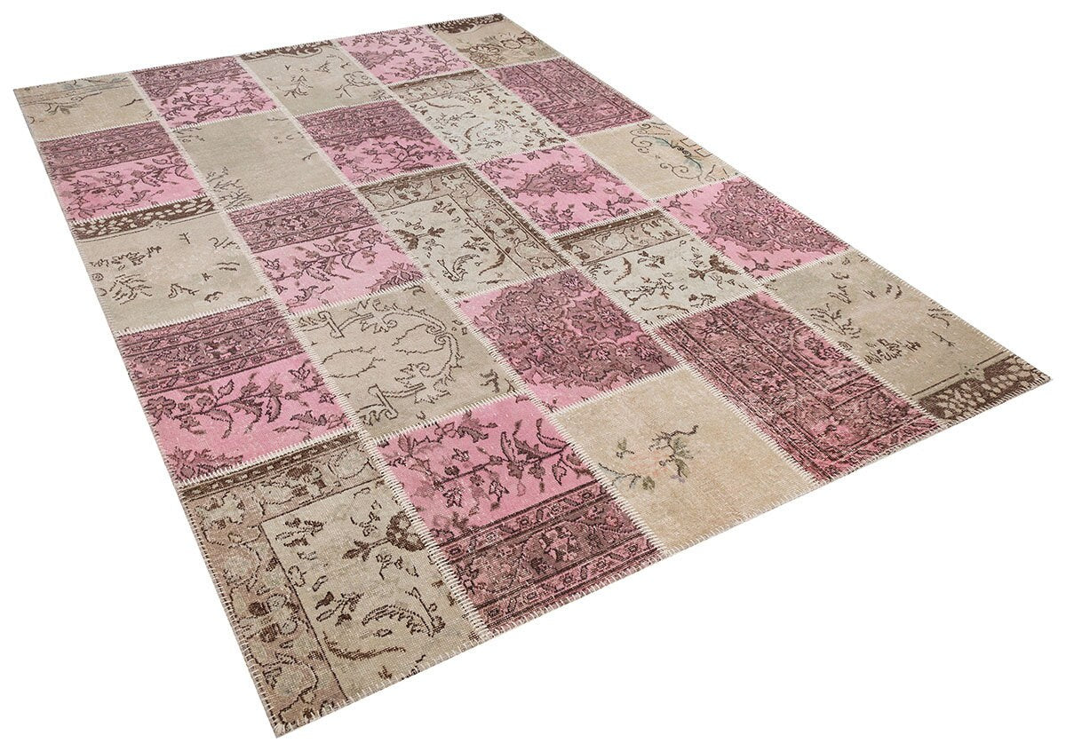 Handmade Turkish Patchwork Rug: Bohemian Wool Area Rug (6.6x9.4 ft)