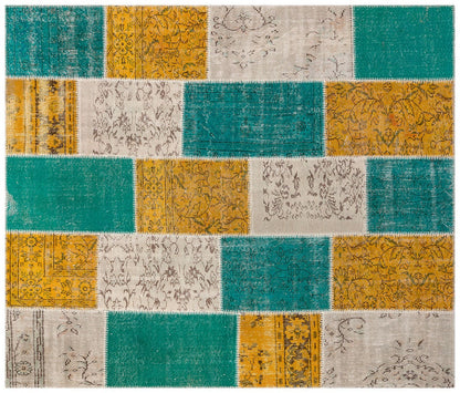 Green Patchwork Wool Rug: Bohemian Handmade Area Rug (6.6x7.5 ft)