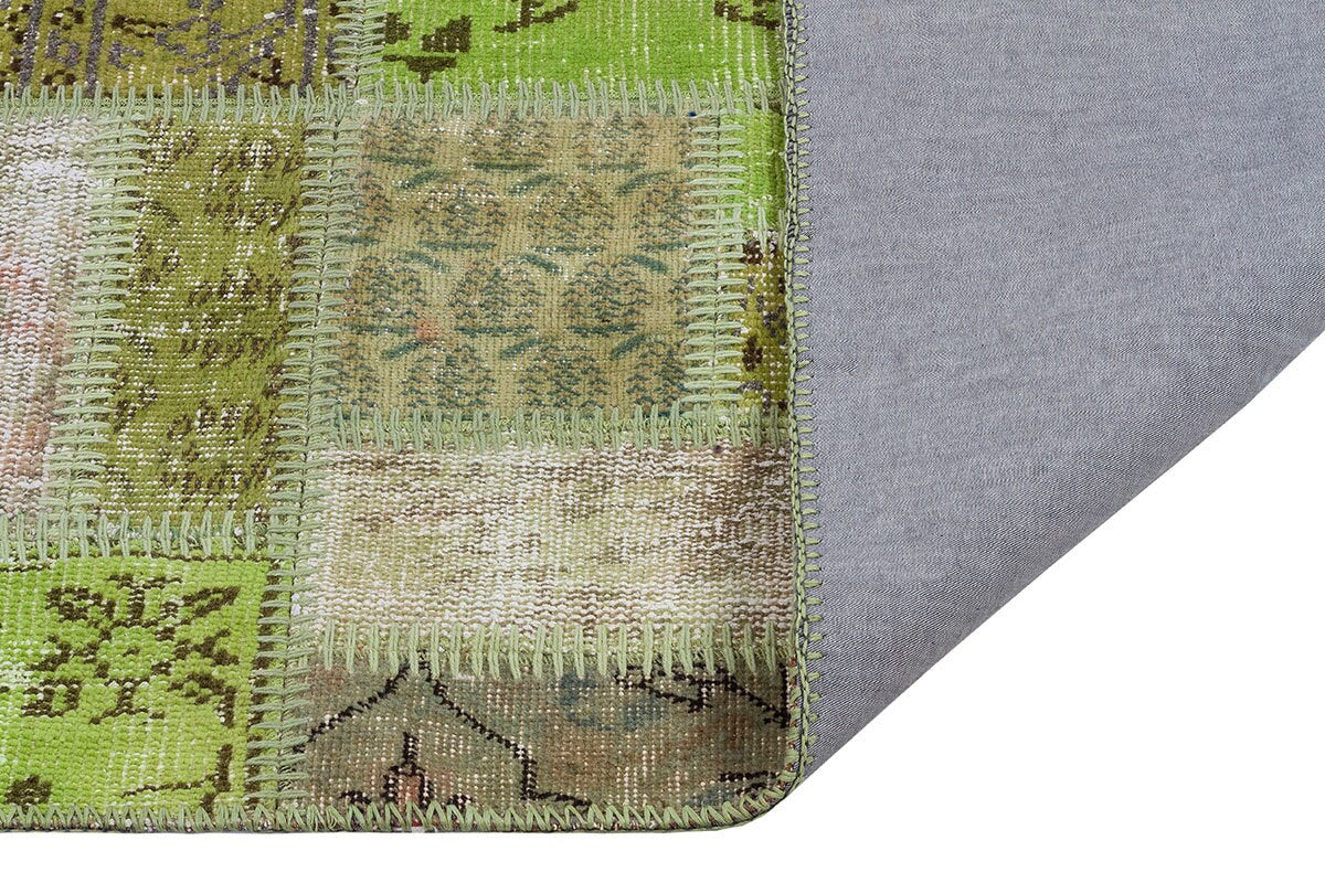 Handmade Green Patchwork Wool Runner Rug - 3.1x9.7 ft