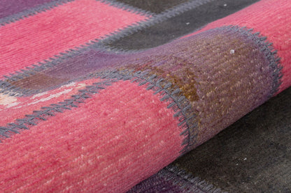 Handmade Wool Patchwork Rug: Bohemian Turkish Area Rug (5.6x7.7 ft)