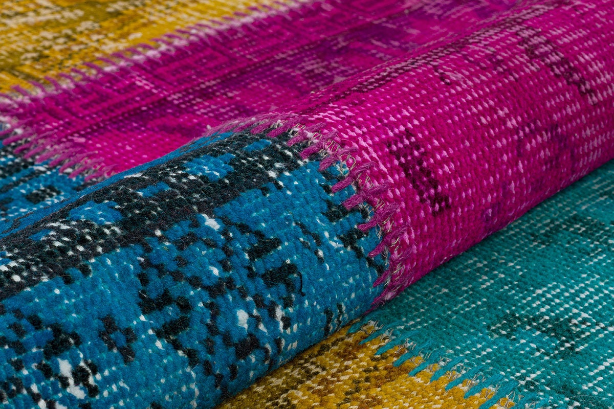 Handmade Wool Patchwork Turkish Rug: Bohemian Area Rug (6.9x9.8 ft)