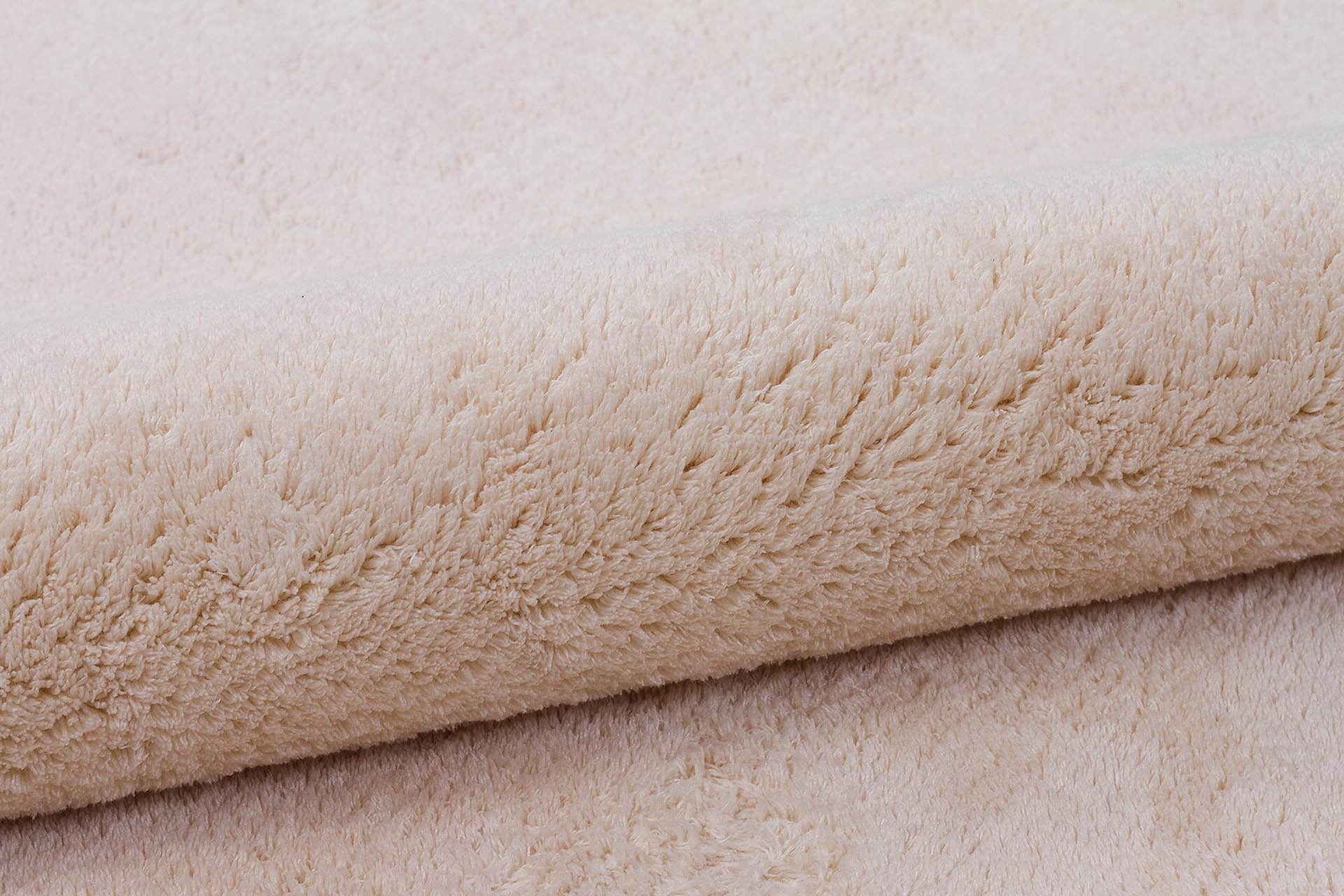 Fluffy Cream Rug: Washable Cotton Nursery Carpet