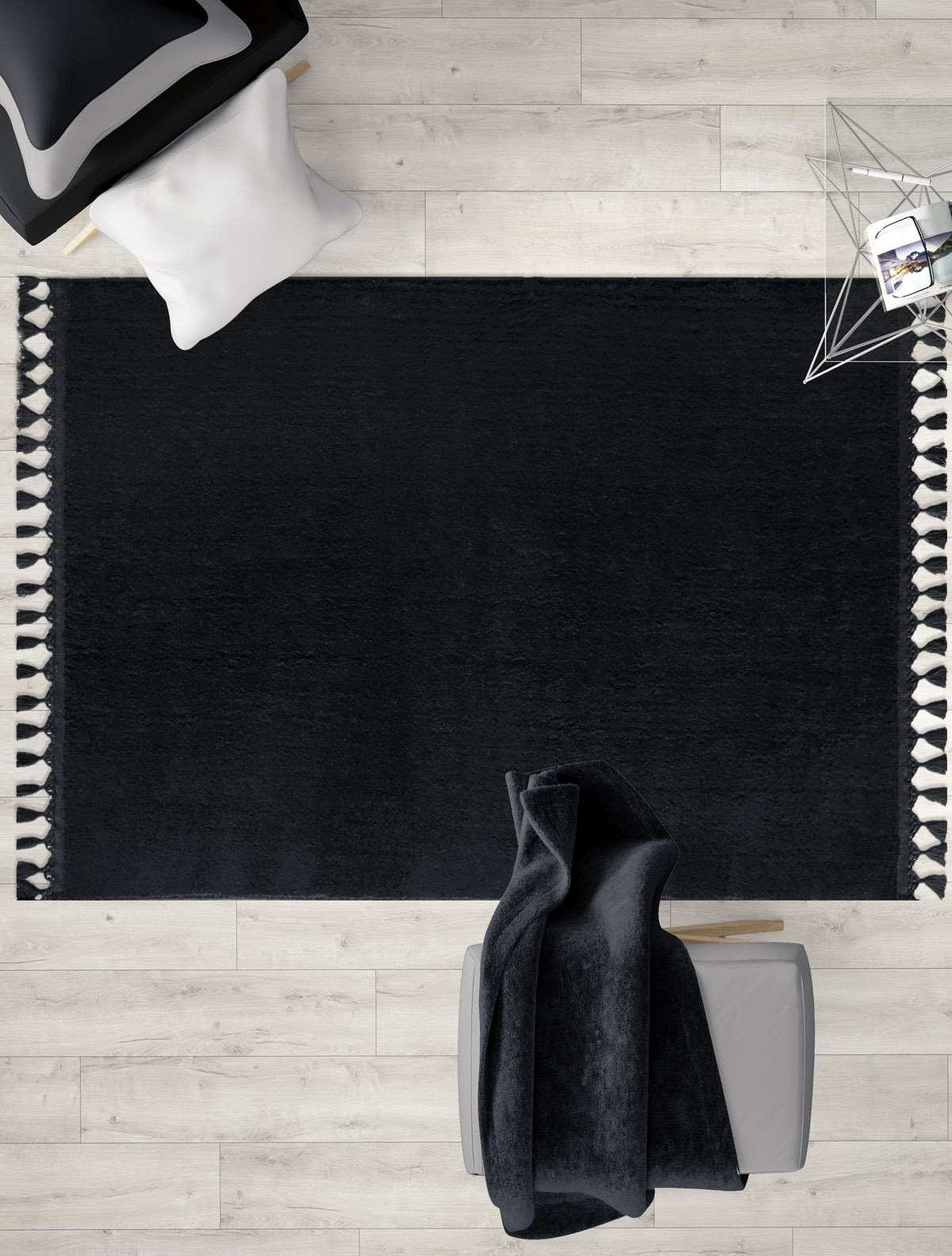 Black Fluffy Rug: Plain Modern Cotton Carpet with Tassels