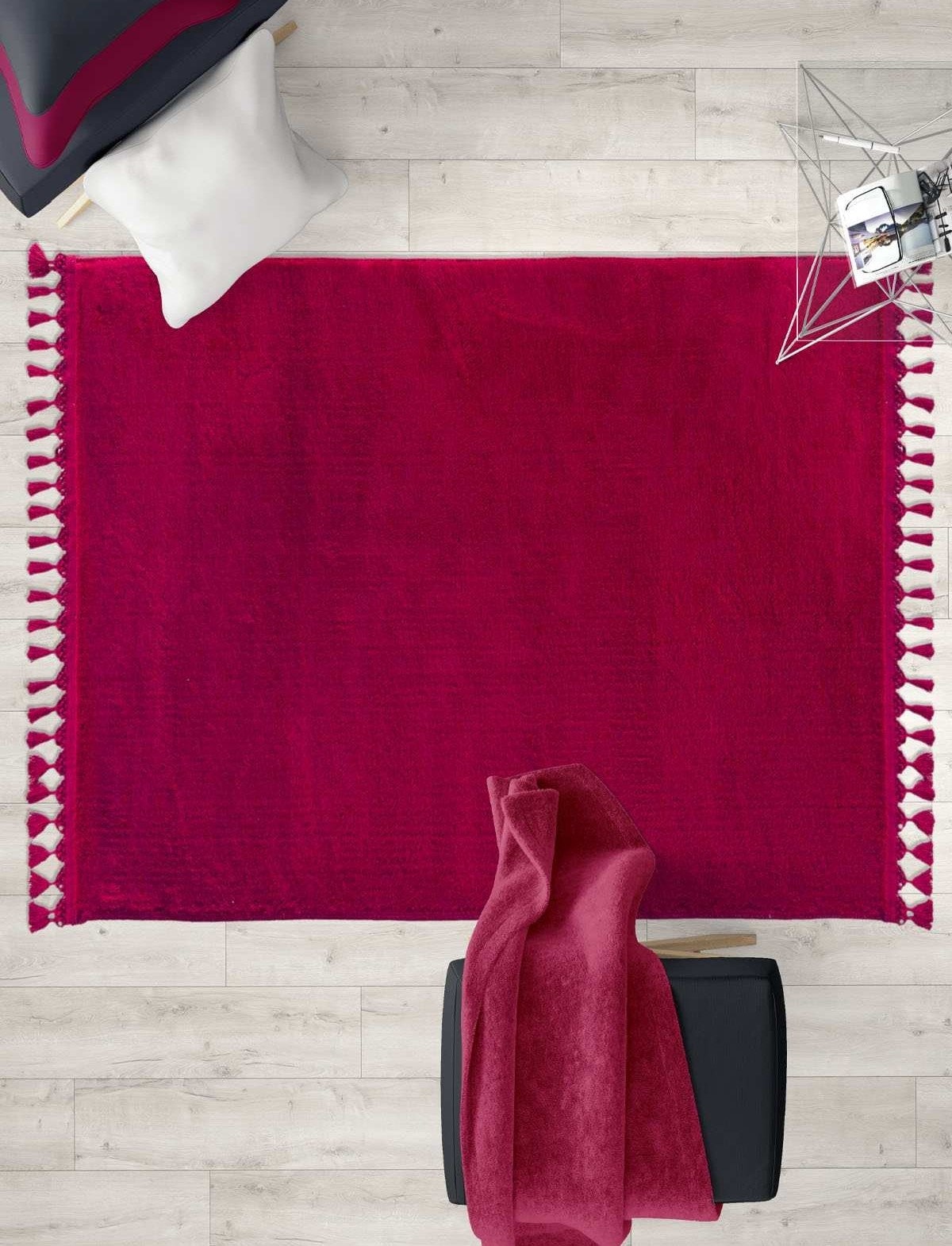 Red Fluffy Rug: Modern Fluffy Carpet with Tassels, Washable