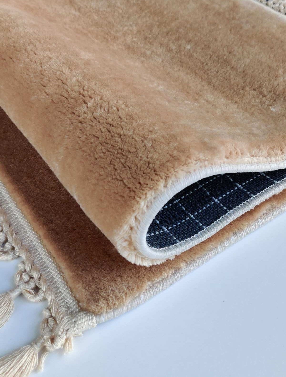 Fluffy Beige Round Rug: Washable Cotton Carpet