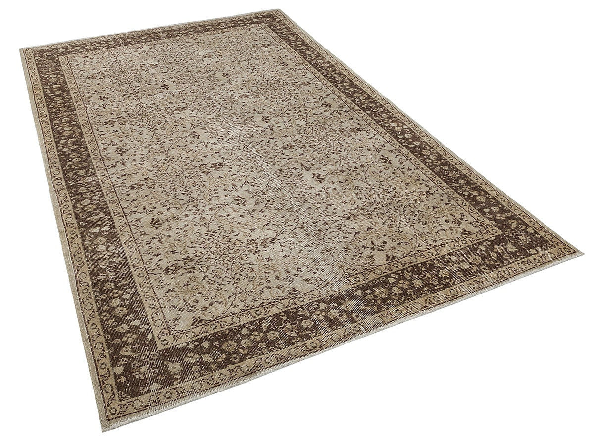 5'x8' Vintage Turkish Wool Rug: Anatolian Bohemian Area Rug