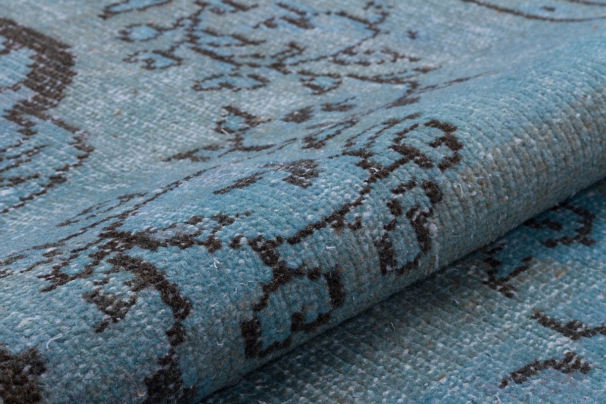 Vintage Turkish Wool Rug (6'x9'7") - Anatolian Persian Design