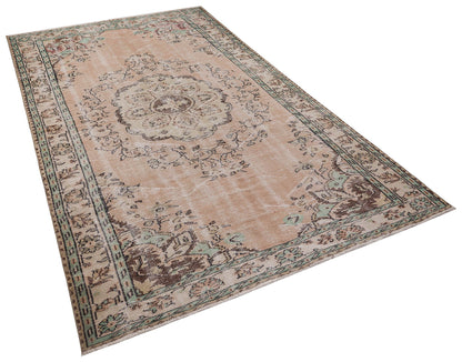 Vintage Anatolian Wool Rug (6'1" x 10' ft): Bohemian Eclectic Style