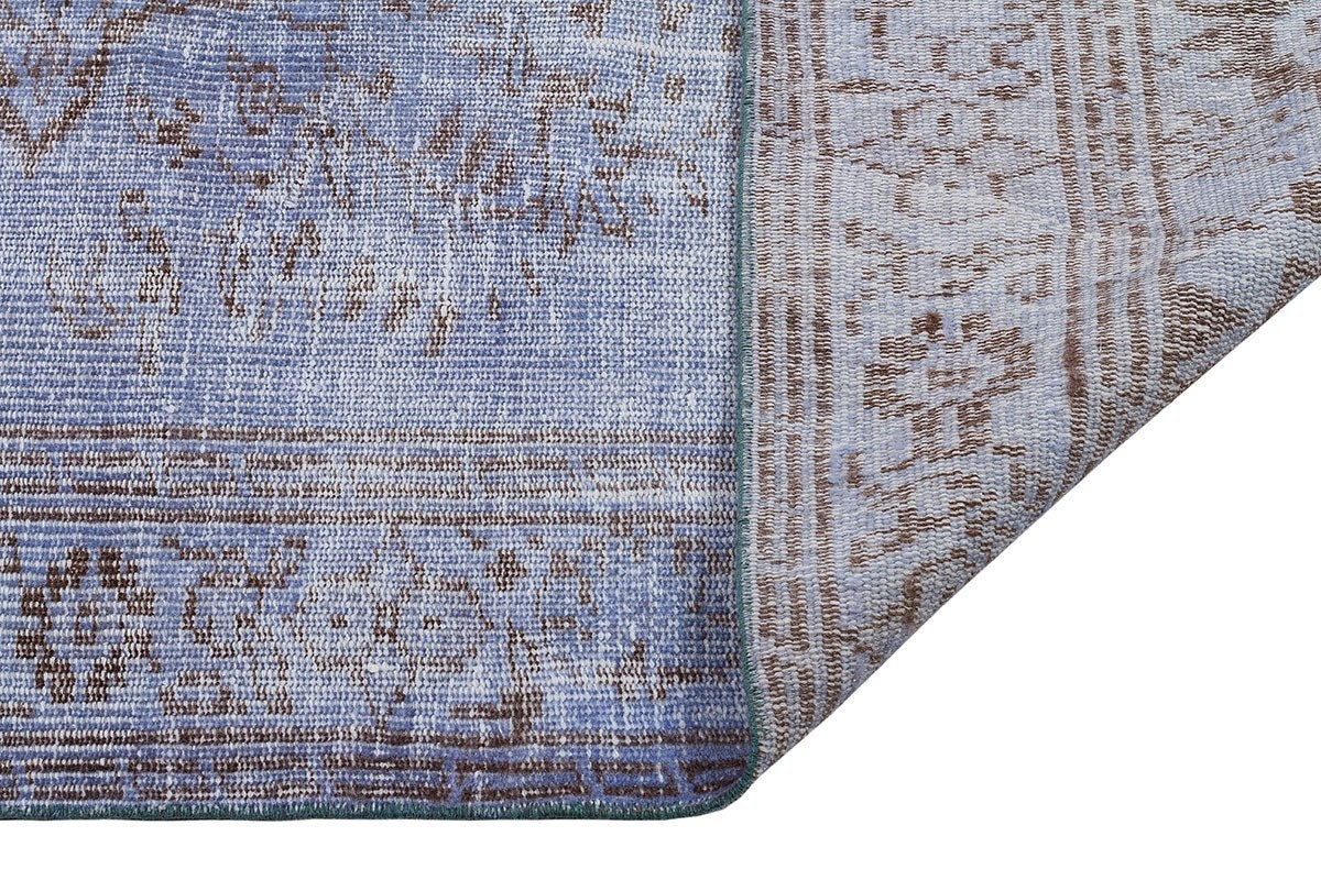 Vintage Turkish Wool Rug (5'x8'): Handmade Anatolian Persian Design