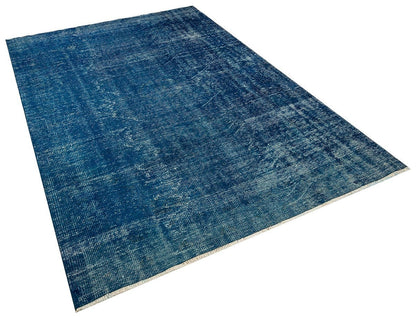 Vintage Turkish Wool Rug (6x8.6 ft): Handmade Anatolian Persian Design