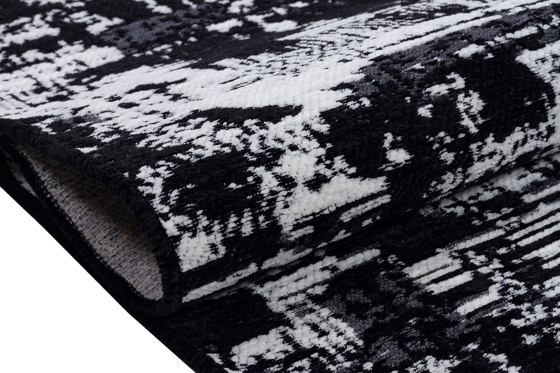 Modern Abstract Runner Rug – Black White Distressed Geometric Texture Scandi Style Mat