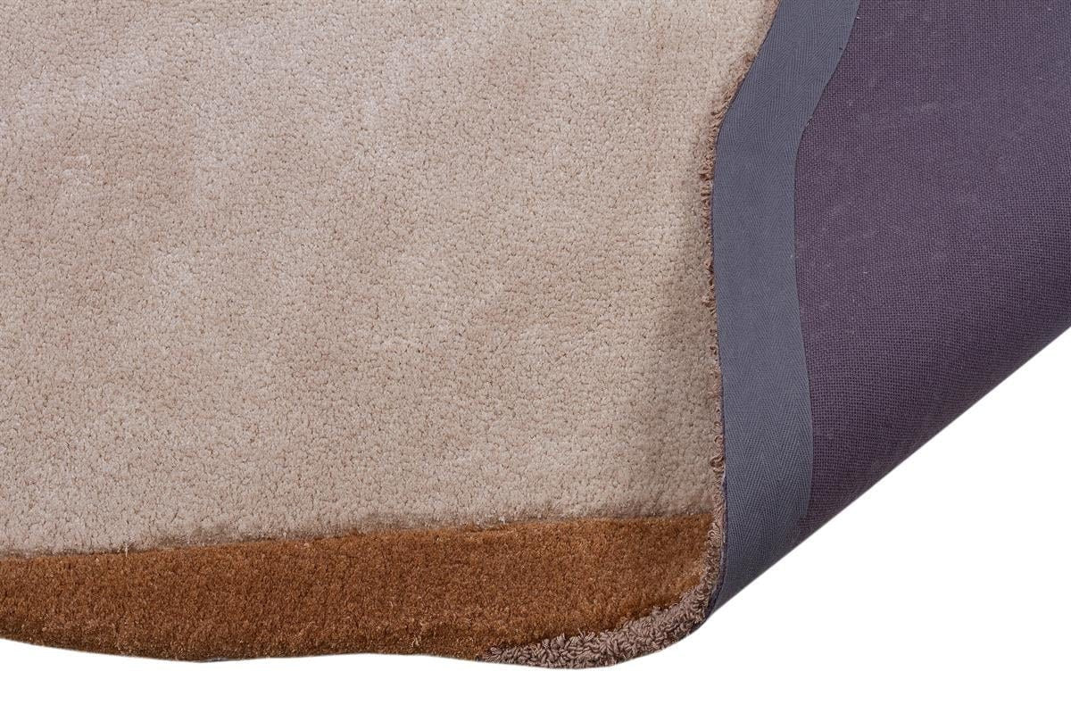 Custom Hand-Tufted Viscose Rug: Contemporary Beige Design