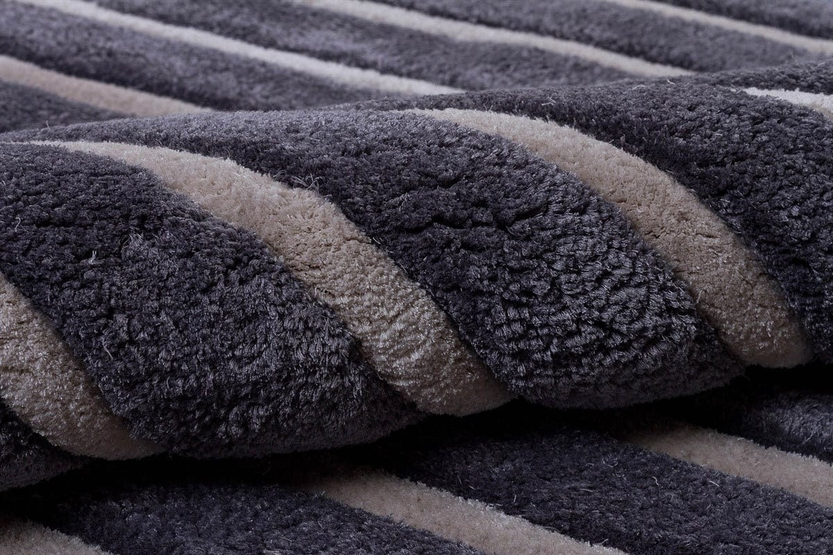 Custom Hand-Tufted Viscose Rug: Contemporary Designer Rug