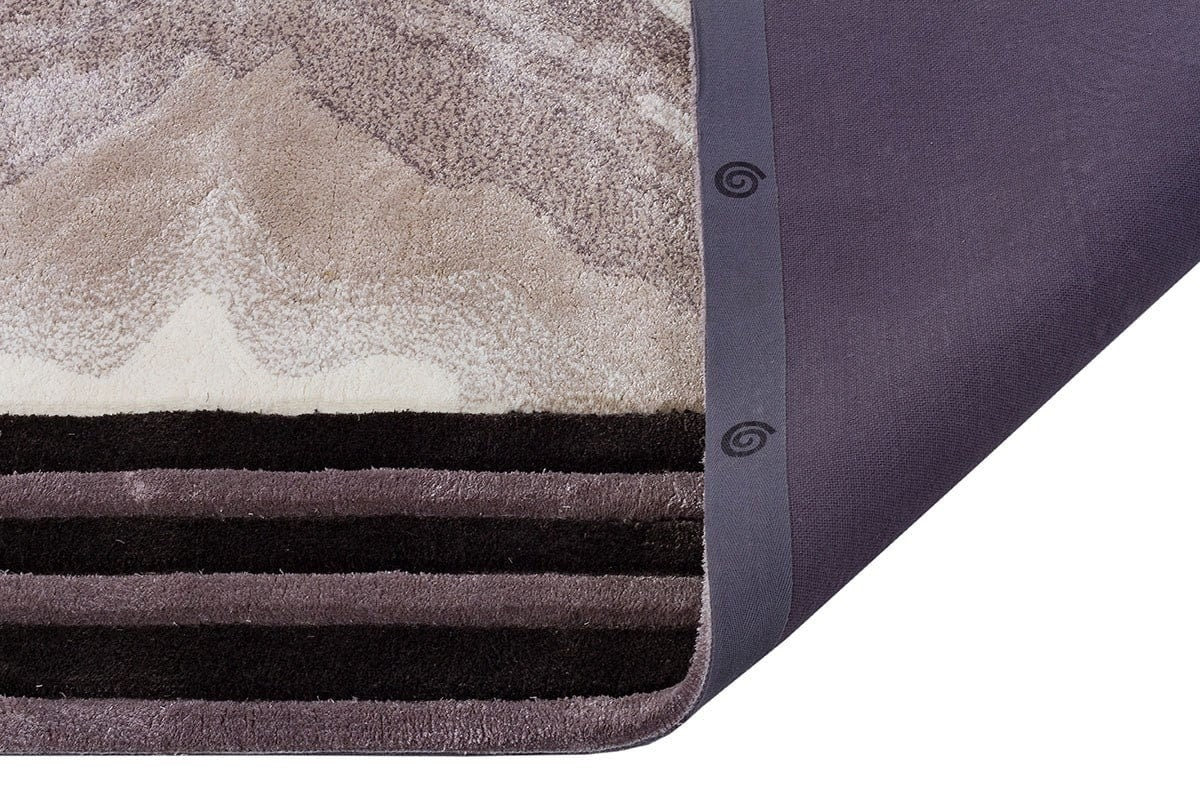 Custom Hand-Tufted Viscose Rug: Contemporary Beige Design