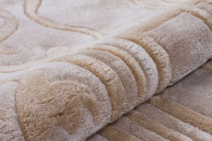 Custom Hand-Tufted Viscose Rug: Contemporary Beige Design