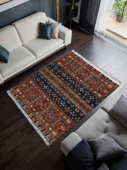 Blue Vintage Orienatl Rug: Classic Washable Rug with Tassels