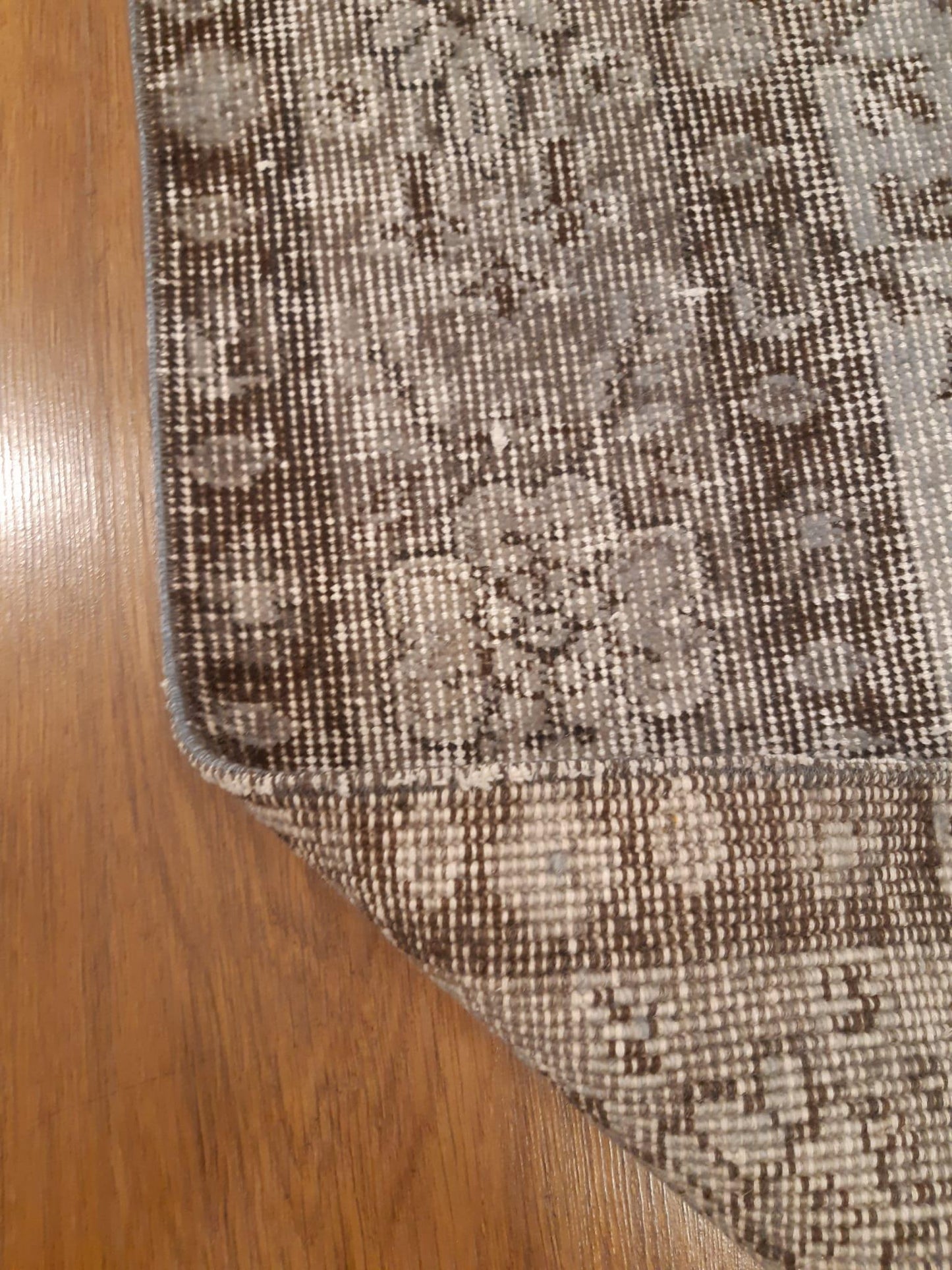 Vintage Turkish Wool Rug (4.6x7.6 ft): Handmade Anatolian Persian Design