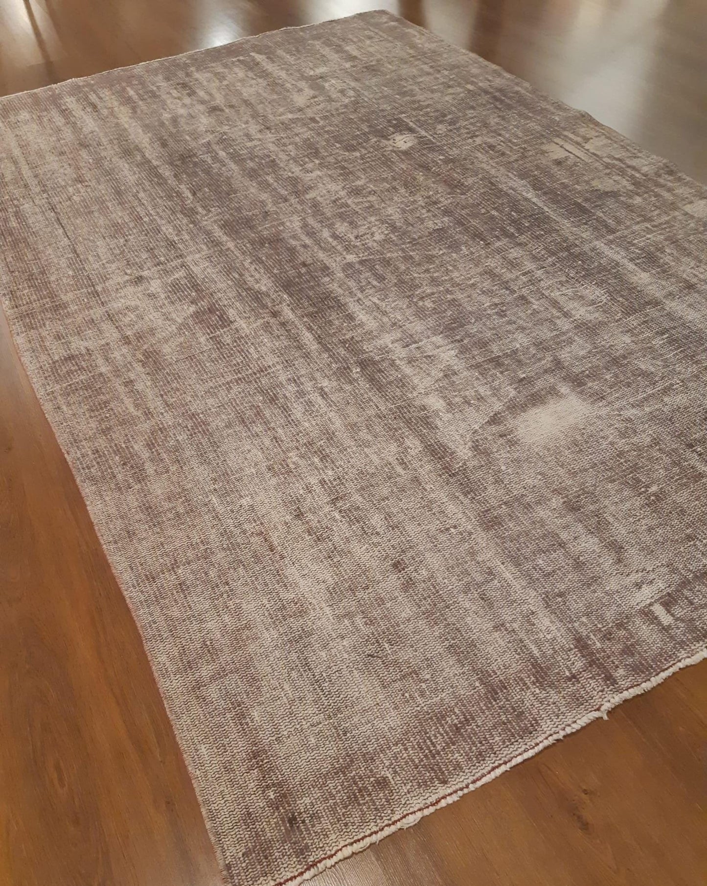 Vintage Turkish Wool Rug (5.7x8.4 ft): Handmade Anatolian Area Rug