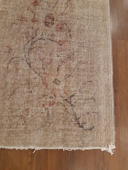 Vintage Turkish Wool Rug: Bohemian Anatolian Design (3'9"x7' ft)