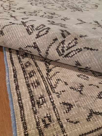 Vintage Turkish Wool Rug (4'x7')