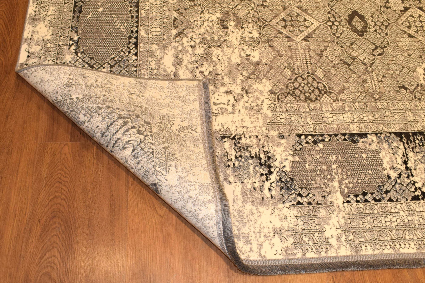 7x10 ft, Distressed Classic black Rug: Bamboo carpet with fine Fringes