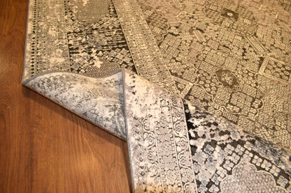 7x10 ft, Distressed Classic black Rug: Bamboo carpet with fine Fringes