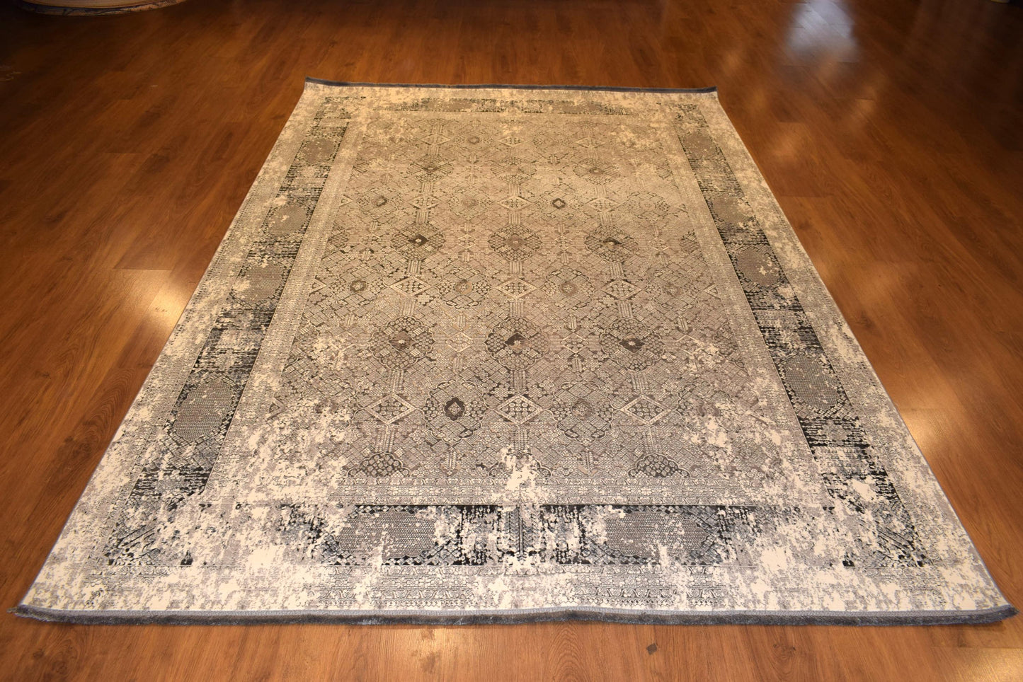 7x10 ft, Distressed Classic black Rug: Bamboo carpet with fine Fringes