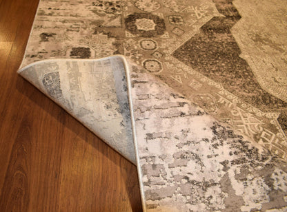 7x10 ft, Gray Classic Mamluk Rug made with Bamboo yarn with Fringes
