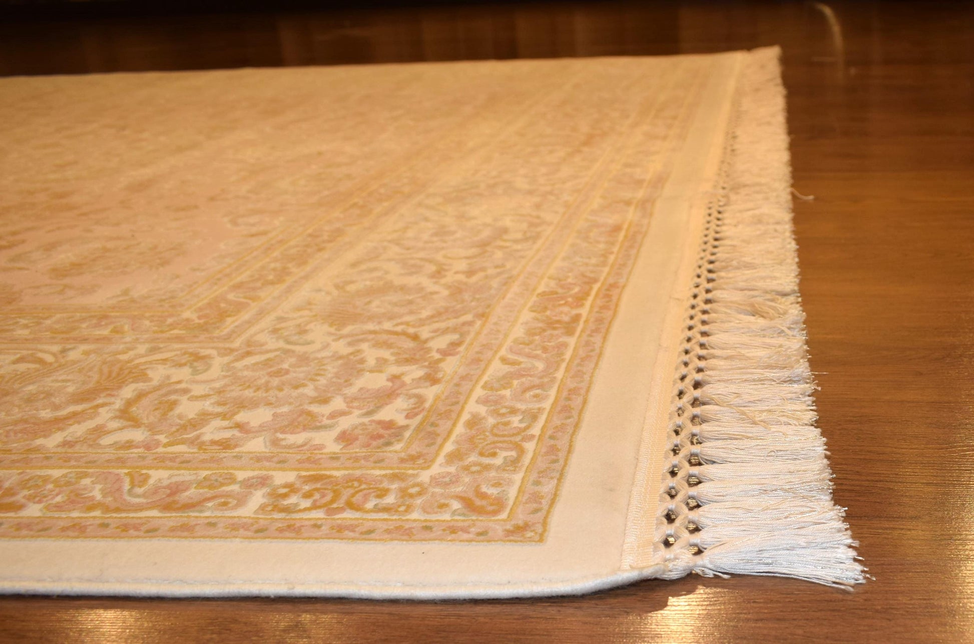 7x10 ft, Fine quality Classic oriental Pink Rug with fringes