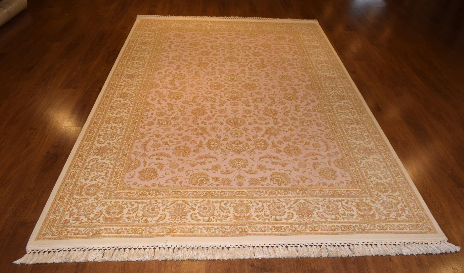 7x10 ft, Fine quality Classic oriental Pink Rug with fringes