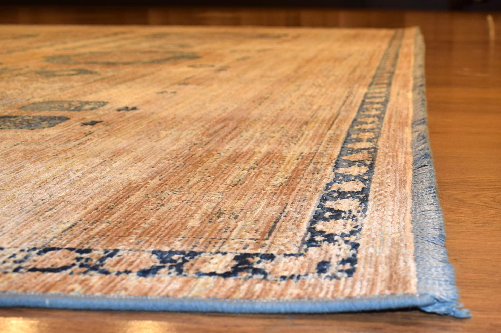 7x10 ft, Brown Classic Mamluk Rug made with viscose yarn