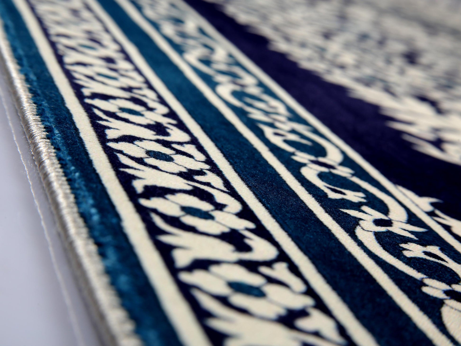 Turkish Prayer Rug, Ottoman Design, Muslim Prayer Mat