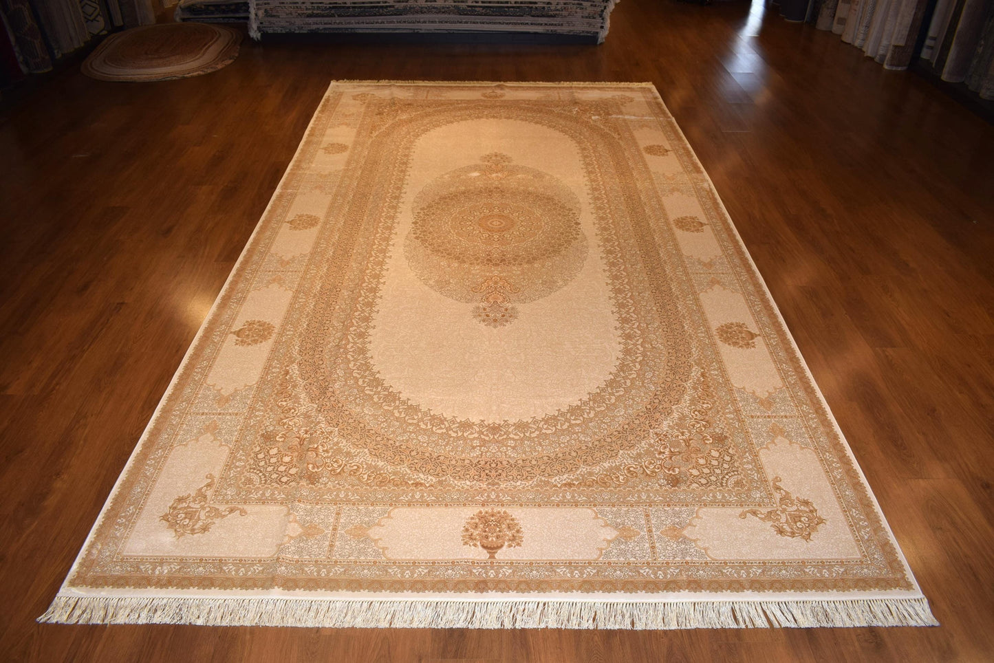 8x15 ft, Oversize Beige Classic Silk Medallion Rug: Fine quality rug with Fringes