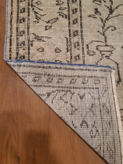 Vintage Turkish Wool Rug (4'x7')