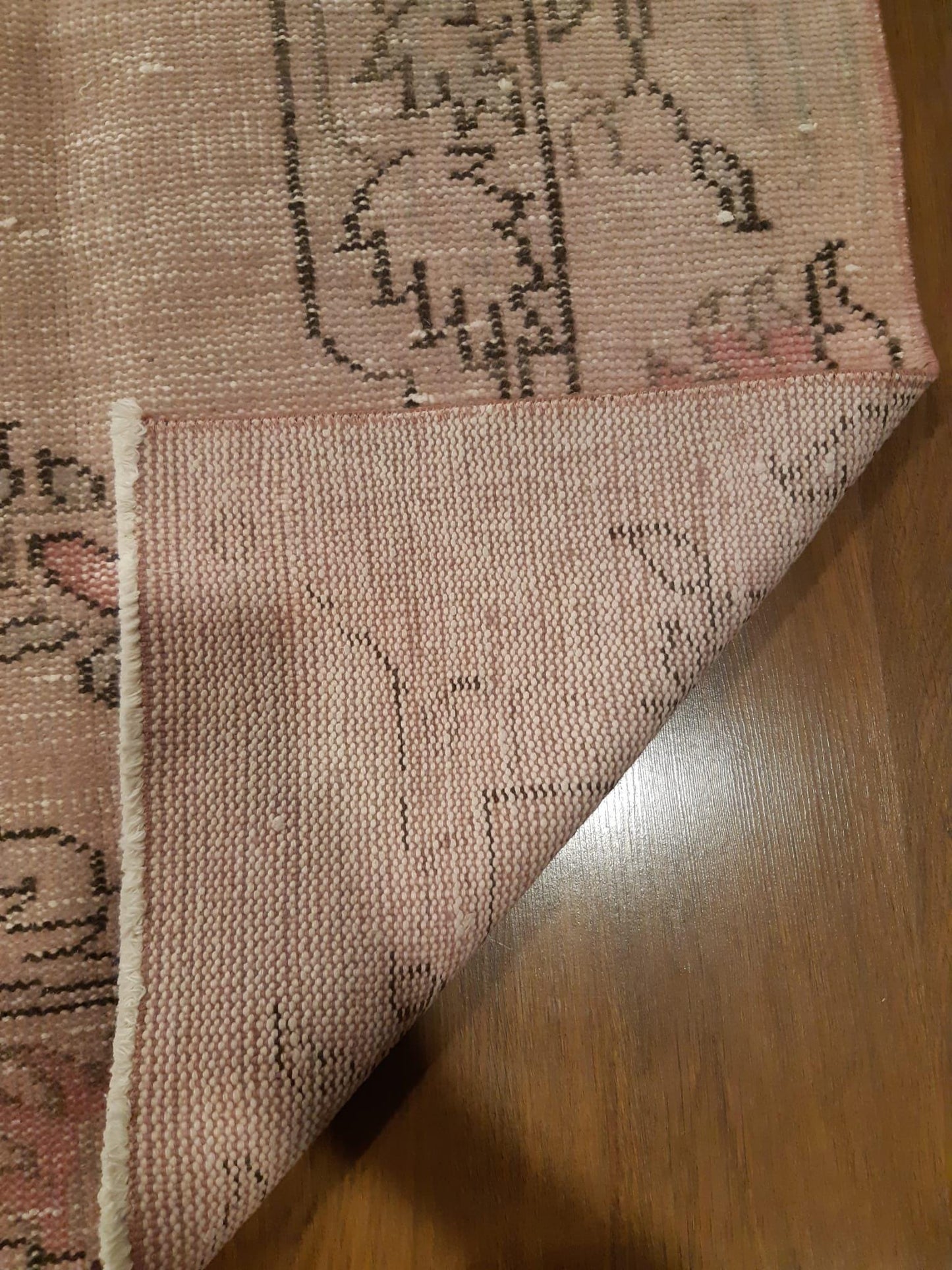 Vintage Turkish Wool Rug (4.8x9 ft): Handmade Anatolian Bohemian Area Rug
